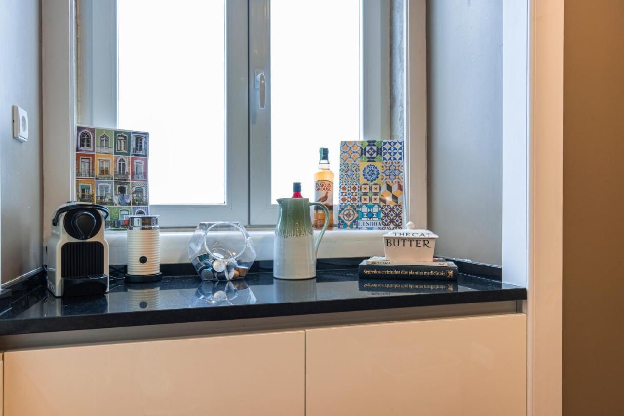 Charming & Cosy Apartment Lisbon Luaran gambar
